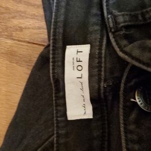 Loft Curvy Kick Croppants size 30